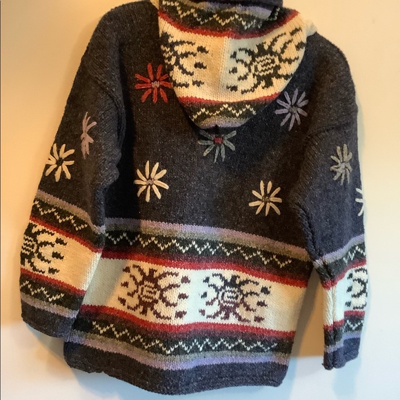 Vintage women knitted sweater. Made in Peru. Size M. - Picture 6 of 14